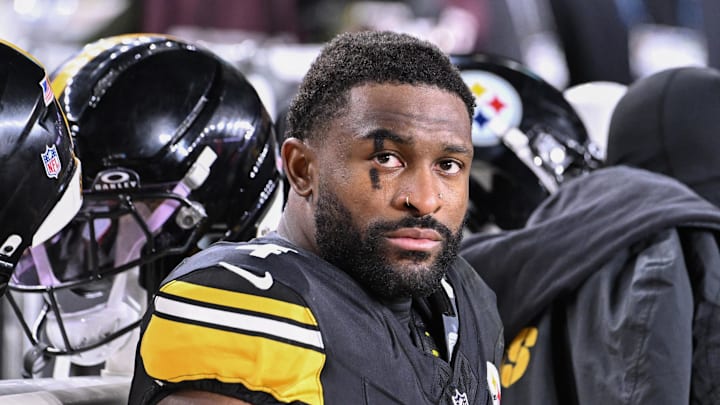 Pittsburgh Steelers wide receiver Dk Metcalf 