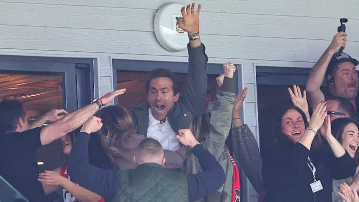 Wrexham AFC v Charlton Athletic FC - Sky Bet League One
