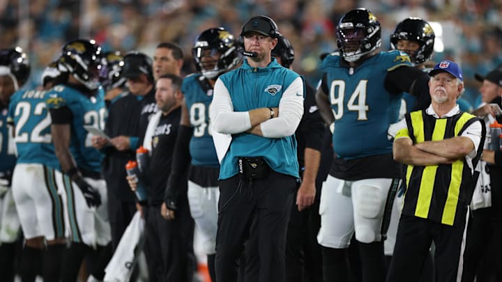Oct 6, 2025; Jacksonville, Florida, USA; Jacksonville Jaguars head coach Liam Coen during the second half against the Kansas City Chiefs at EverBank Stadium. Mandatory Credit: Nathan Ray Seebeck-Imagn Images Oct 6, 2025; Jacksonville, Florida, USA; Jacksonville Jaguars head coach Liam Coen during the second half against the Kansas City Chiefs at EverBank Stadium. Mandatory Credit: Nathan Ray Seebeck-Imagn Images
