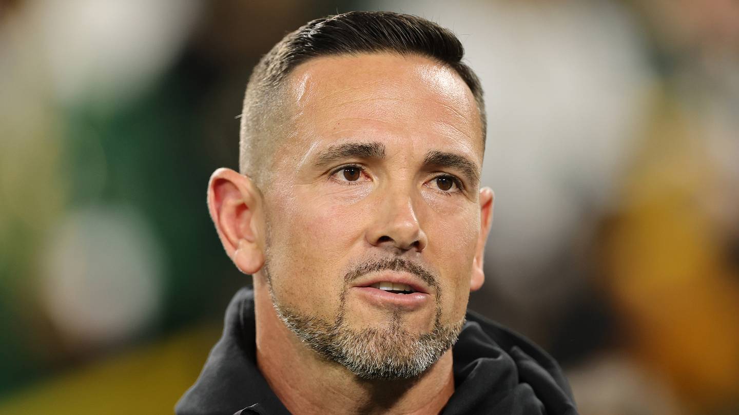 Matt LaFleur can't fall back into old habits despite Josh Jacobs' return