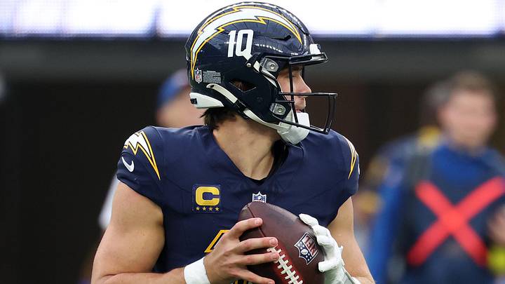 Los Angeles Chargers quarterback Justin Herbert Los Angeles Chargers quarterback Justin Herbert
