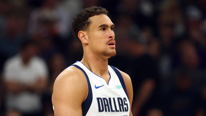 Apr 8, 2026; Phoenix, Arizona, USA; Dallas Mavericks forward Dwight Powell (7) against the Phoenix Suns at Mortgage Matchup Center. Mandatory Credit: Mark J. Rebilas-Imagn Images