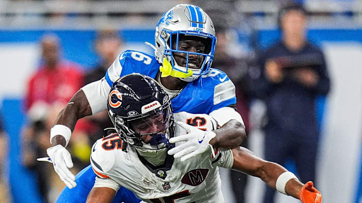Detroit Lions cornerback Terrion Arnold (6) defends Chicago Bears wide receiver Rome Odunze (15) Detroit Lions cornerback Terrion Arnold (6) defends Chicago Bears wide receiver Rome Odunze (15)