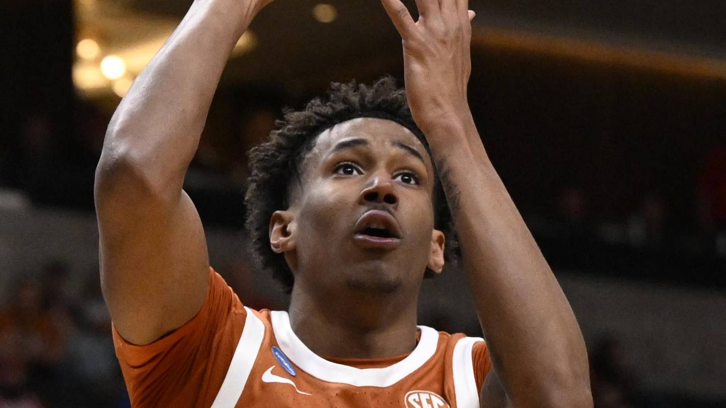 NBA Draft Scouting Report: Texas' Wing Dailyn Swain