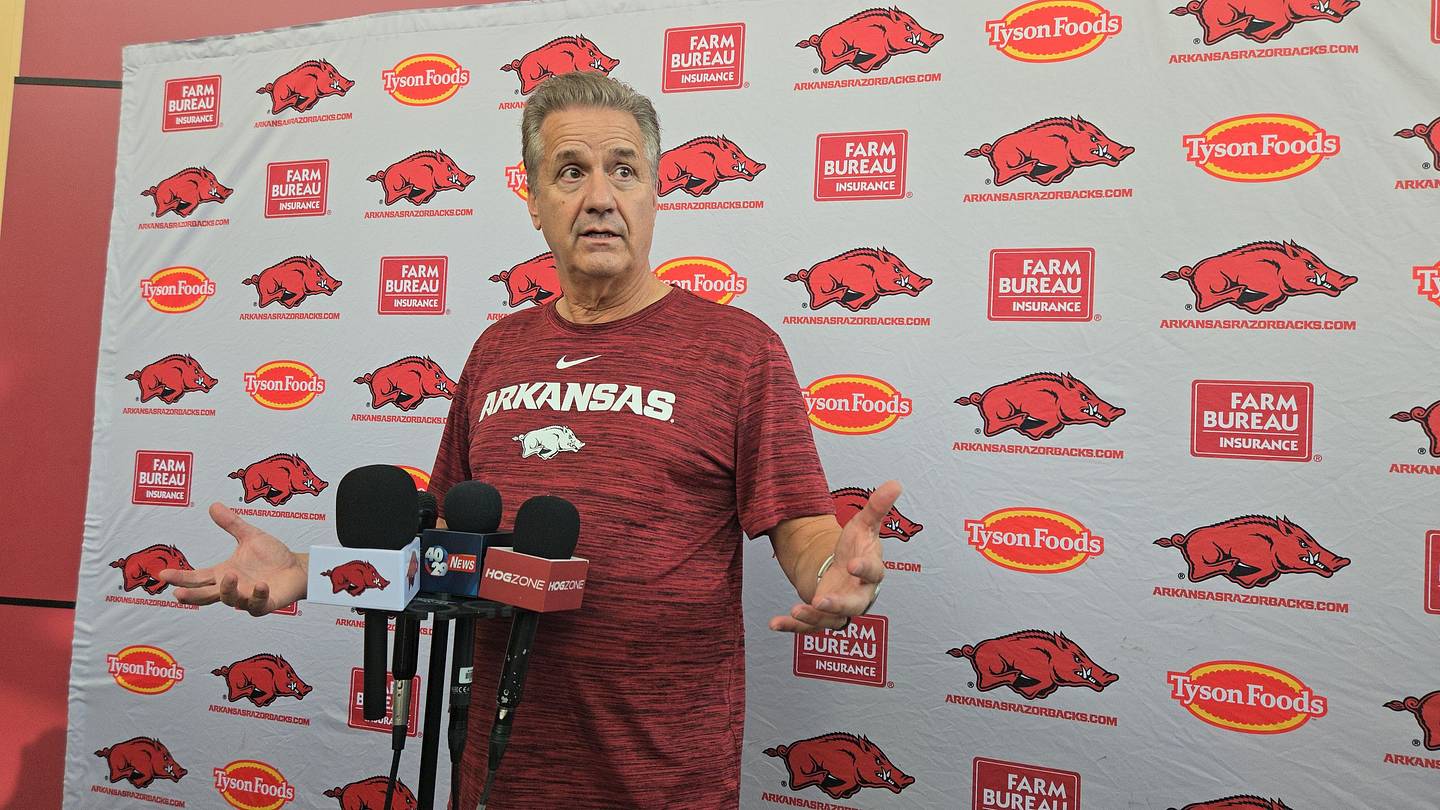 John Calipari Once Again Defends Hunter Yurachek: 'Why Are You Mad At Him?'