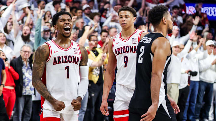 Arizona Wildcats guard Caleb Love (1)