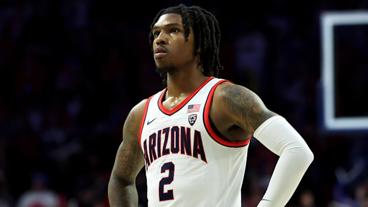 Arizona Wildcats guard Caleb Love (2)