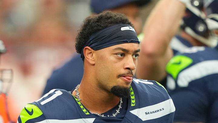 Seattle Seahawks wide receiver Jaxon Smith-Njigba (11) warms up before the game against the Arizona Cardinals 