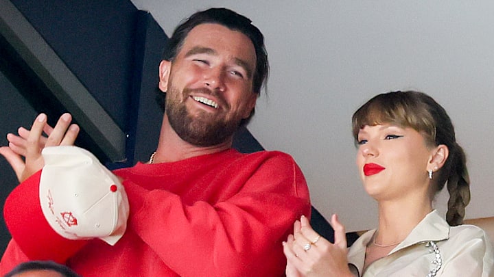 Kansas City Chiefs TE Travis Kelce and Taylor Swift