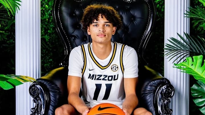 Scottie Adkinson takes media pictures on a visit to Mizzou. Scottie Adkinson takes media pictures on a visit to Mizzou.