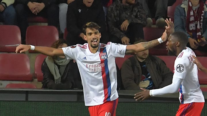 Lucas Paqueta célèbre son but important. 