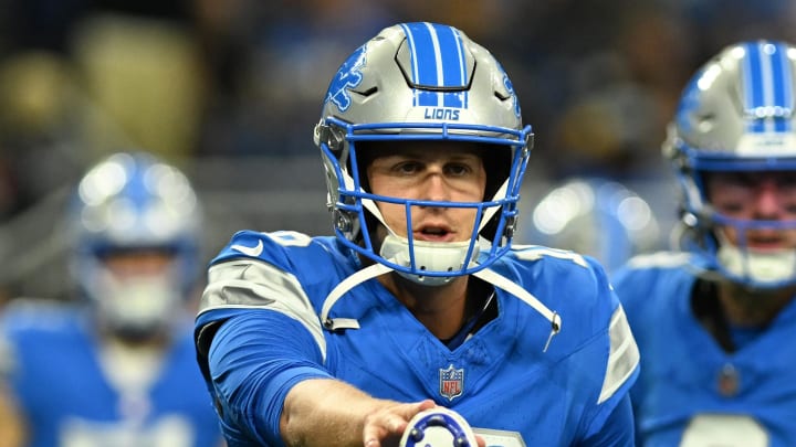 Detroit Lions quarterback Jared Goff (16) Detroit Lions quarterback Jared Goff (16)