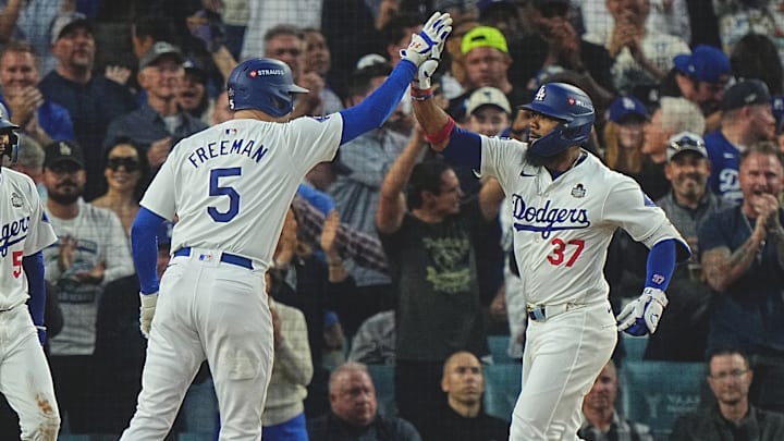 Teoscar Hernández and Freddie Freeman hit back-to-back homers in the third inning of the Dodgers' 4–2 win over the Yankees in Game 2 of the World Series. Teoscar Hernández and Freddie Freeman hit back-to-back homers in the third inning of the Dodgers' 4–2 win over the Yankees in Game 2 of the World Series.