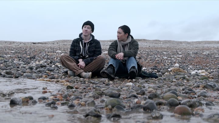 3 Body Problem. (L to R) Alex Sharp as Will Downing, Jess Hong as Jin Cheng in episode 106 of 3 Body Problem. Cr. Courtesy of Netflix © 2023