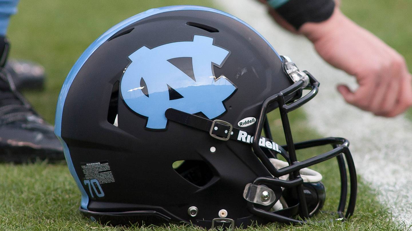 Andrew Threatt Details Versatility for UNC Offensive Line