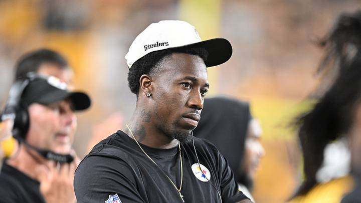 Pittsburgh Steelers cornerback Joey Porter Jr. (24)