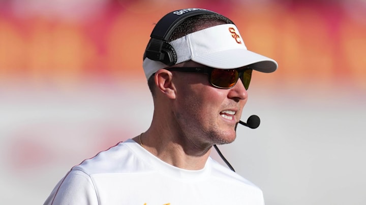 Nov 30, 2024; Los Angeles, California, USA; Southern California Trojans head coach Lincoln Riley reacts against the Notre Dame Fighting Irish in the second half at United Airlines Field at Los Angeles Memorial Coliseum. Mandatory Credit: Kirby Lee-Imagn Images Nov 30, 2024; Los Angeles, California, USA; Southern California Trojans head coach Lincoln Riley reacts against the Notre Dame Fighting Irish in the second half at United Airlines Field at Los Angeles Memorial Coliseum. Mandatory Credit: Kirby Lee-Imagn Images