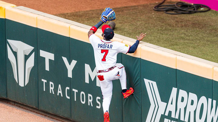 Braves outfielder Jurickson Profar leaps for a sensational, home run-saving catch against the Miami Marlins - August 9, 2025 