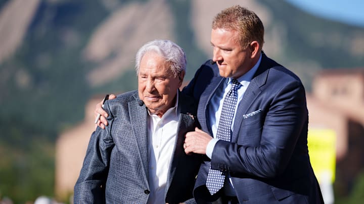 Lee Corso will make his final headgear pick this weekend. What team will college football's favorite analyst make in his sendoff?