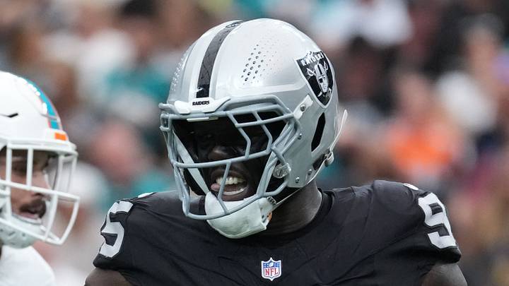 Las Vegas Raiders DE Kwity Paye