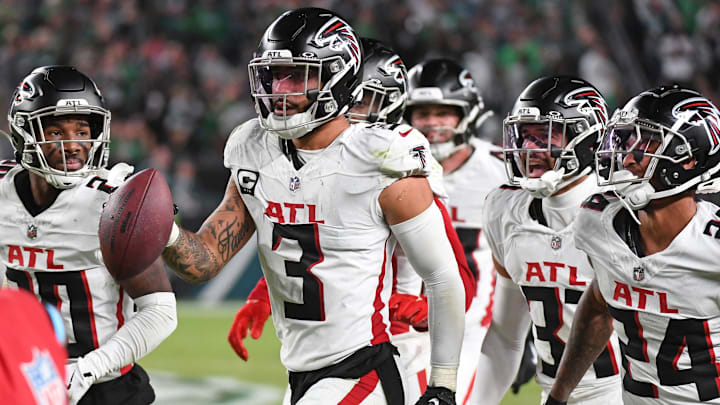 Safety Jessie Bates III (3) will lead a new-look Atlanta Falcons defense in 2025.