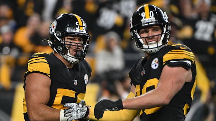 Pittsburgh Steelers linebacker Alex Highsmith (56) celebrates with  T.J. Watt (90)