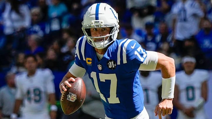 Indianapolis Colts quarterback Daniel Jones (17) rushes up the field Sunday, Sept. 7, 2025, during the game at Lucas Oil Stadium in Indianapolis. The Indianapolis Colts defeated the Miami Dolphins, 33-8.