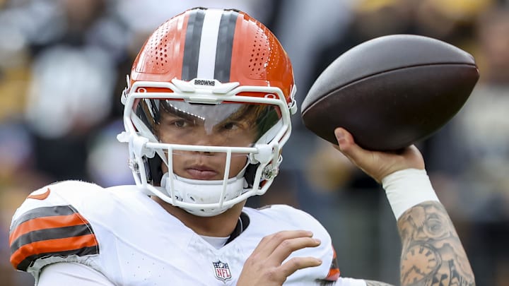Cleveland Browns quarterback Dillon Gabriel warms up before the game at Acrisure Stadium.