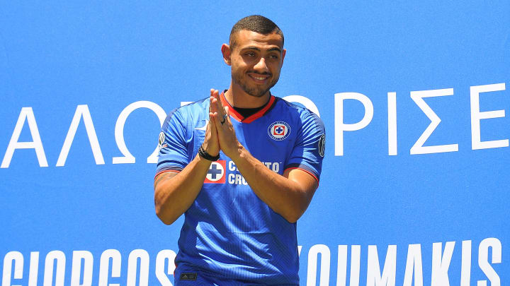 Giorgos Giakoumakis llega con la encomienda de convertirse en el gran referente de Cruz Azul en ataque