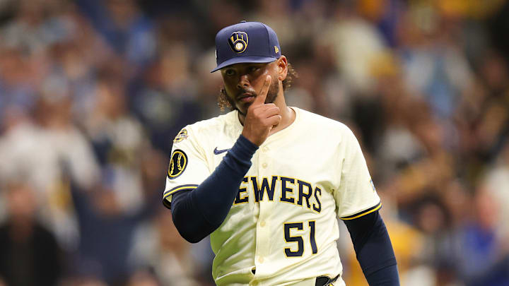 National League Championship Series - Los Angeles Dodgers v Milwaukee Brewers - Game Two National League Championship Series - Los Angeles Dodgers v Milwaukee Brewers - Game Two