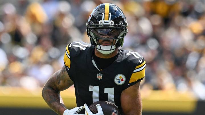 Sep 13, 2026; Pittsburgh, Pennsylvania, USA; Pittsburgh Steelers wide receiver Michael Pittman Jr. (11) runs following a catch against the Atlanta Falcons during the first quarter at Acrisure Stadium. Mandatory Credit: Barry Reeger-Imagn Images Sep 13, 2026; Pittsburgh, Pennsylvania, USA; Pittsburgh Steelers wide receiver Michael Pittman Jr. (11) runs following a catch against the Atlanta Falcons during the first quarter at Acrisure Stadium. Mandatory Credit: Barry Reeger-Imagn Images