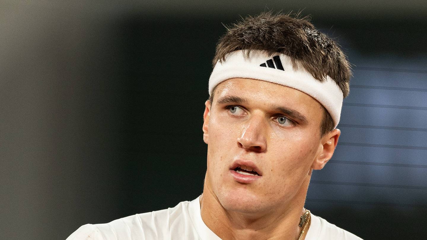 Jakub Mensik's GF Josefina Catino Eyes Alexander Zverev Before French Open Semifinal