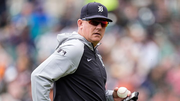 Detroit Tigers manager A.J. Hinch (14) walks off the field after a pitching change against San Francisco Giants during the fifth inning at Comerica Park in Detroit on Wednesday, May 28, 2025.