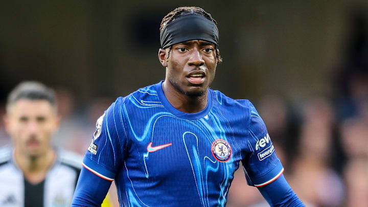 Madueke sets the record straight Madueke sets the record straight