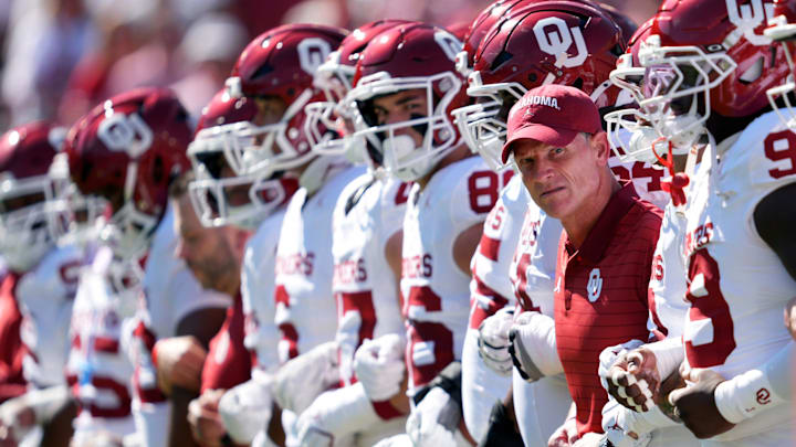 Oklahoma head coach Brent Venables 