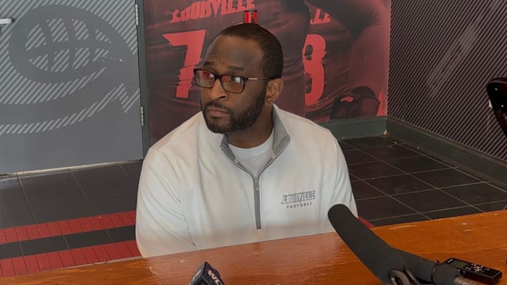 Louisville running backs coach Chris Barclay