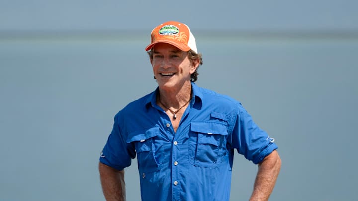 “Lovable Losers” – SURVIVOR Pictured (L-R): Jeff Probst. Photo: Robert Voets/CBS ©2025 CBS Broadcasting, Inc. All Rights Reserved.