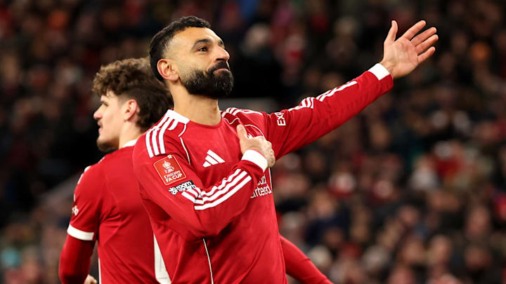 Fans Mourn as Mohamed Salah Shockingly Departs Liverpool, Marking the Close of a Legendary Chapter