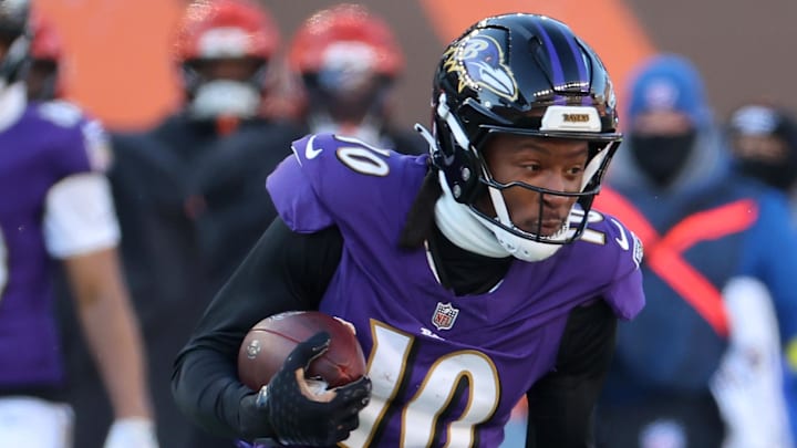 Dec 14, 2025; Cincinnati, Ohio, USA; Baltimore Ravens wide receiver Deandre Hopkins (10) runs after a catch made during the second quarter against the Cincinnati Bengals at Paycor Stadium. Mandatory Credit: Joseph Maiorana-Imagn Images Dec 14, 2025; Cincinnati, Ohio, USA; Baltimore Ravens wide receiver Deandre Hopkins (10) runs after a catch made during the second quarter against the Cincinnati Bengals at Paycor Stadium. Mandatory Credit: Joseph Maiorana-Imagn Images