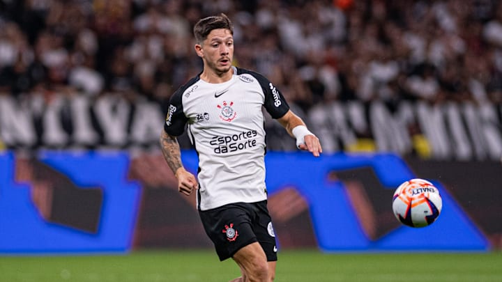 Meio-campista tem muita qualidade