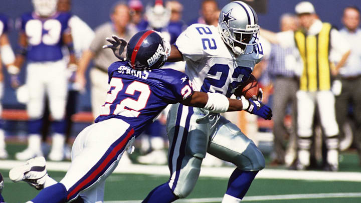 Oct 5, 1997; East Rutherford, NJ, USA; FILE PHOTO; Dallas Cowboys running back Emmitt Smith (22)