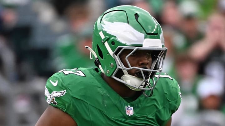 Oct 26, 2025; Philadelphia, Pennsylvania, USA; Philadelphia Eagles linebacker Nakobe Dean (17) ]against the New York Giants at Lincoln Financial Field. Mandatory Credit: Eric Hartline-Imagn Images