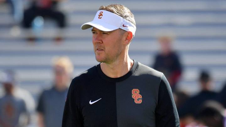 Sep 27, 2025; Champaign, Illinois, USA; Southern California Trojans head coach Lincoln Riley before an NCAA football game with the Illinois Fighting Illini at Memorial Stadium. Mandatory Credit: Ron Johnson-Imagn Images Sep 27, 2025; Champaign, Illinois, USA; Southern California Trojans head coach Lincoln Riley before an NCAA football game with the Illinois Fighting Illini at Memorial Stadium. Mandatory Credit: Ron Johnson-Imagn Images