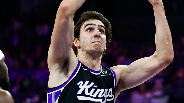 Mar 10, 2026; Sacramento, California, USA; Sacramento Kings center Maxime Raynaud (42) drives to the basket past Indiana Pacers forward Jarace Walker (5) during the first quarter at Golden 1 Center. Mandatory Credit: Sergio Estrada-Imagn Images Mar 10, 2026; Sacramento, California, USA; Sacramento Kings center Maxime Raynaud (42) drives to the basket past Indiana Pacers forward Jarace Walker (5) during the first quarter at Golden 1 Center. Mandatory Credit: Sergio Estrada-Imagn Images