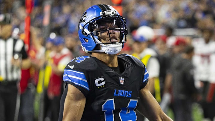 Oct 20, 2025; Detroit, Michigan, USA; Detroit Lions wide receiver Amon-Ra St. Brown (14) makes a touchdown catch against the Tampa Bay Buccaneers during the first half at Ford Field. Mandatory Credit: David Reginek-Imagn Images Oct 20, 2025; Detroit, Michigan, USA; Detroit Lions wide receiver Amon-Ra St. Brown (14) makes a touchdown catch against the Tampa Bay Buccaneers during the first half at Ford Field. Mandatory Credit: David Reginek-Imagn Images