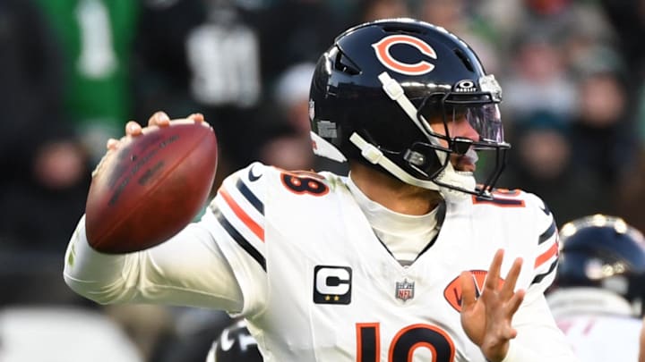 Nov 28, 2025; Philadelphia, Pennsylvania, USA; Chicago Bears quarterback Caleb Williams (18) passes the ball against the Philadelphia Eagles during the second quarter of the game at Lincoln Financial Field. Mandatory Credit: Eric Hartline-Imagn Images