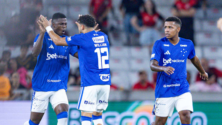 Cruzeiro recebe o Vitória no Mineirão pela 9ª rodada do Brasileirão