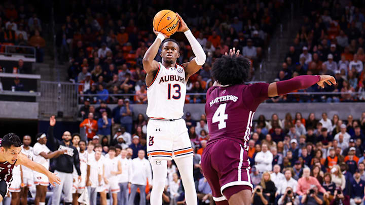 Auburn guard Miles Kelly filled up the box score with 13 points and 10 rebounds in the win over Mississippi State. Auburn guard Miles Kelly filled up the box score with 13 points and 10 rebounds in the win over Mississippi State.