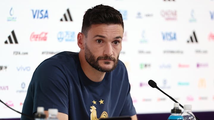 La FFF aurait tenté de cacher les propos d'Hugo Lloris contre l'homophobie, jugés trop décalés de l'enjeu.