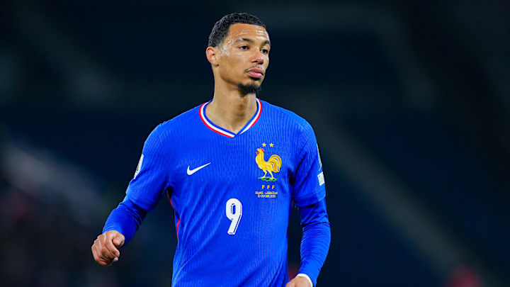 Hugo Ekitike pourrait débuter avec l'équipe de France.